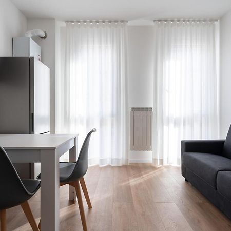 Carducci Modern Apartments By Wonderful Italy เมสเตร ภายนอก รูปภาพ