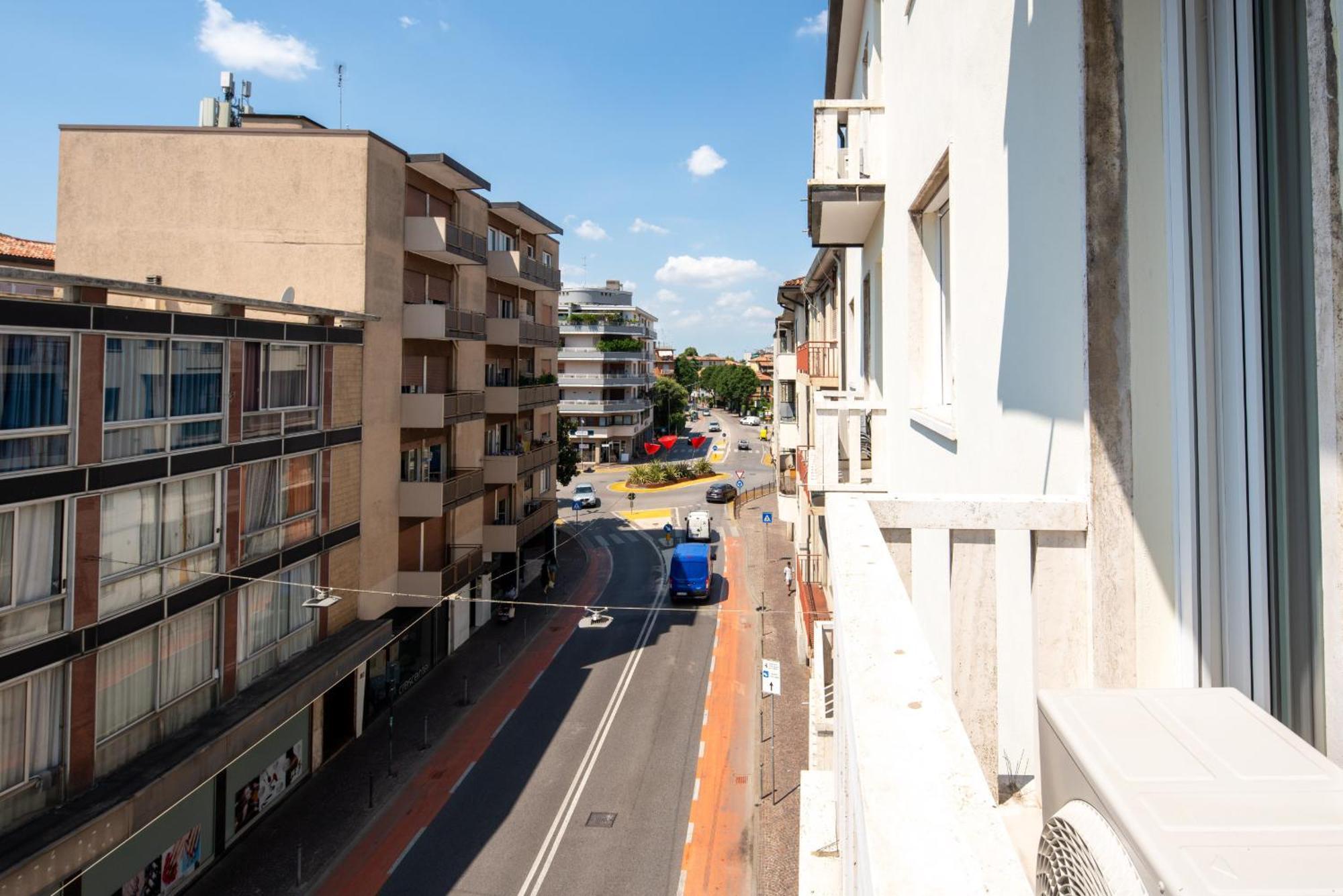 Carducci Modern Apartments By Wonderful Italy เมสเตร ภายนอก รูปภาพ